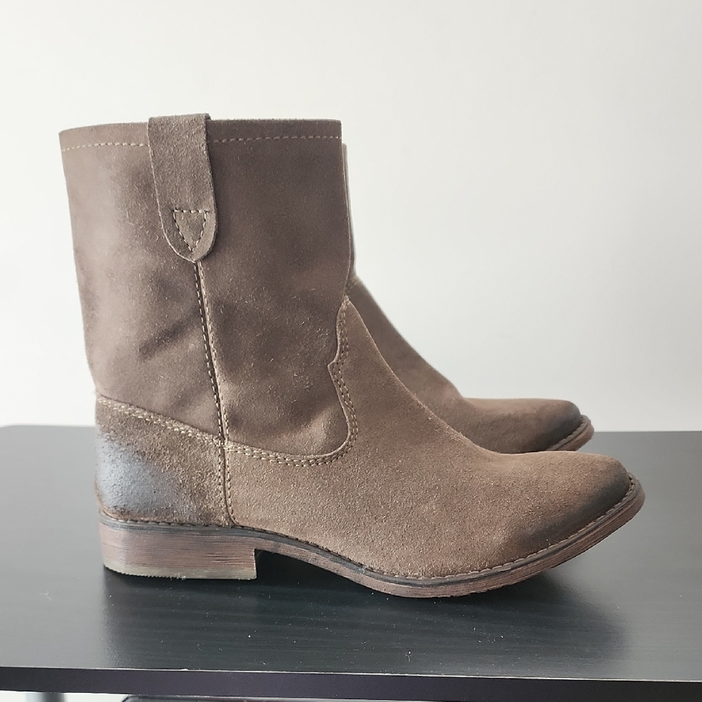 Zigi Soho Brown Suede Ankle Boots